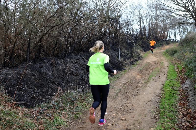 Así están los alrededores de La Fresneda tras el incendio que cercó la urbanización