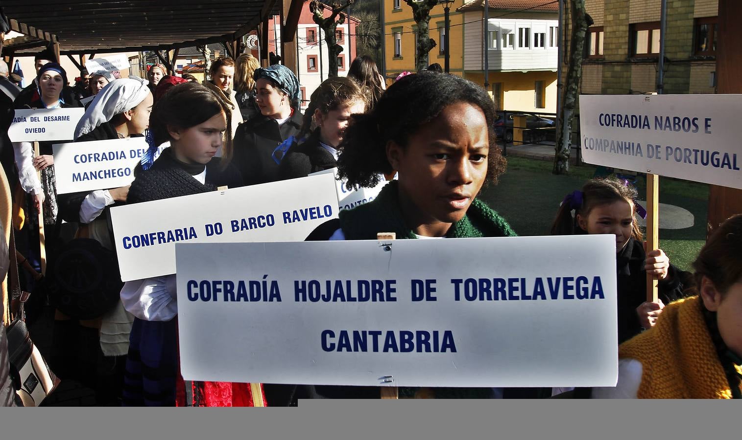 La fiesta de los nabos llena La Foz de Morcín