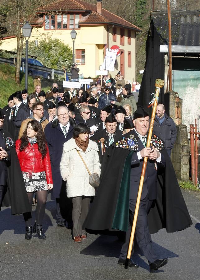 La fiesta de los nabos llena La Foz de Morcín