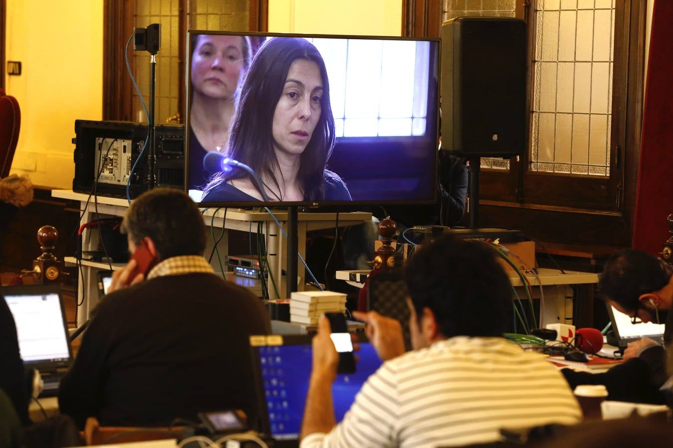 Sala de prensa habilitada en la Audiencia Provincial por el juicio por la muerte violenta de Isabel Carrasco.