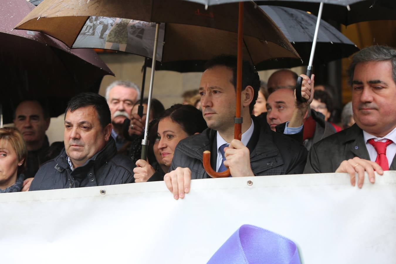 Duelo y silencio en Avilés