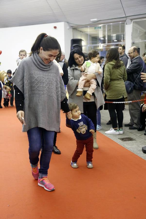 Concurso de bebés en la Feria del Amor de Siero