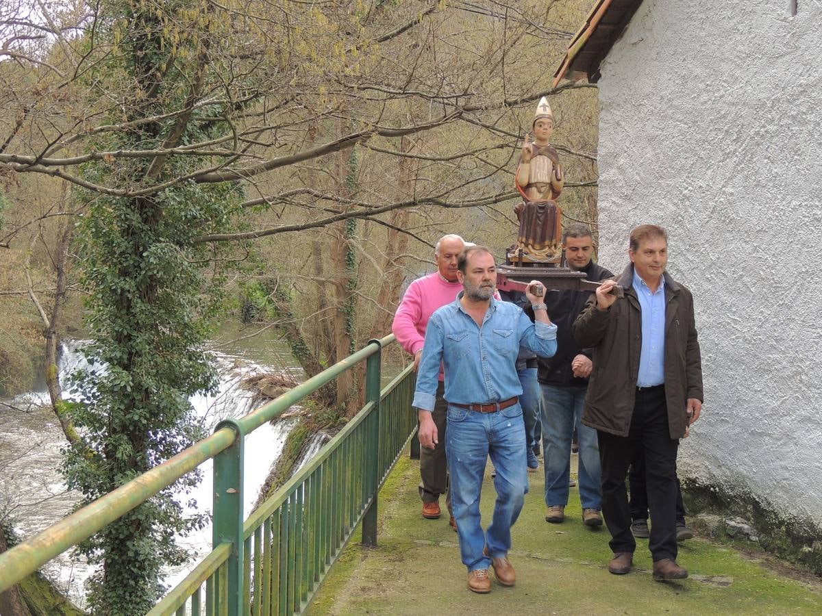 Una fiesta por el primer caldo de Cangas