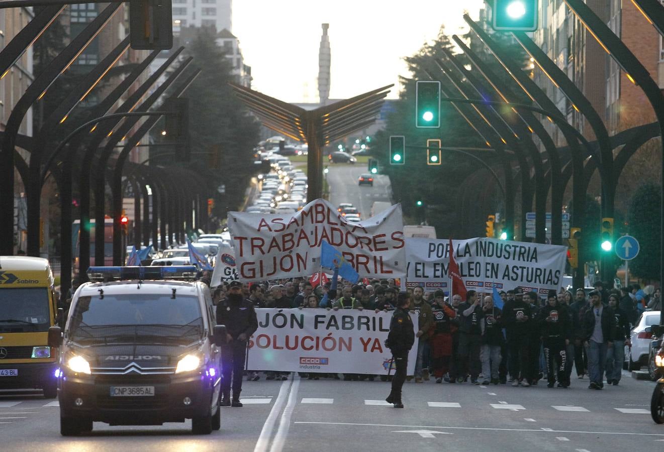 Manifestación contra el cierre de Gijón Fabril