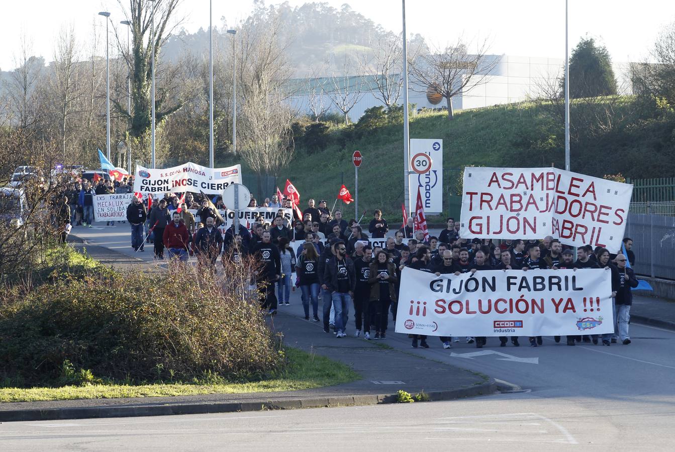 Manifestación contra el cierre de Gijón Fabril