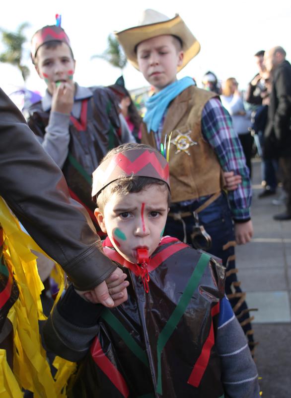 La Calzada y el Natahoyo desfilan por el Antroxu