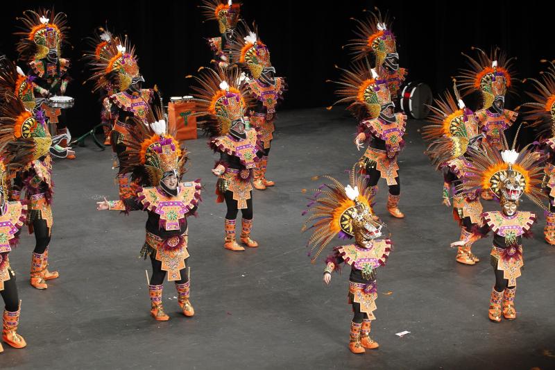 Concurso de charangas de Antroxu en el Jovellanos