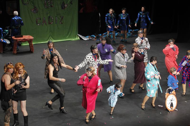 Concurso de charangas de Antroxu en el Jovellanos