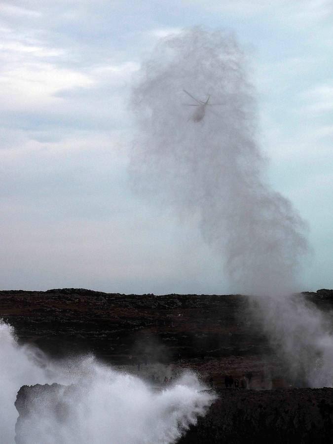 Las espectaculares imágenes de los Bufones de Pría por el temporal