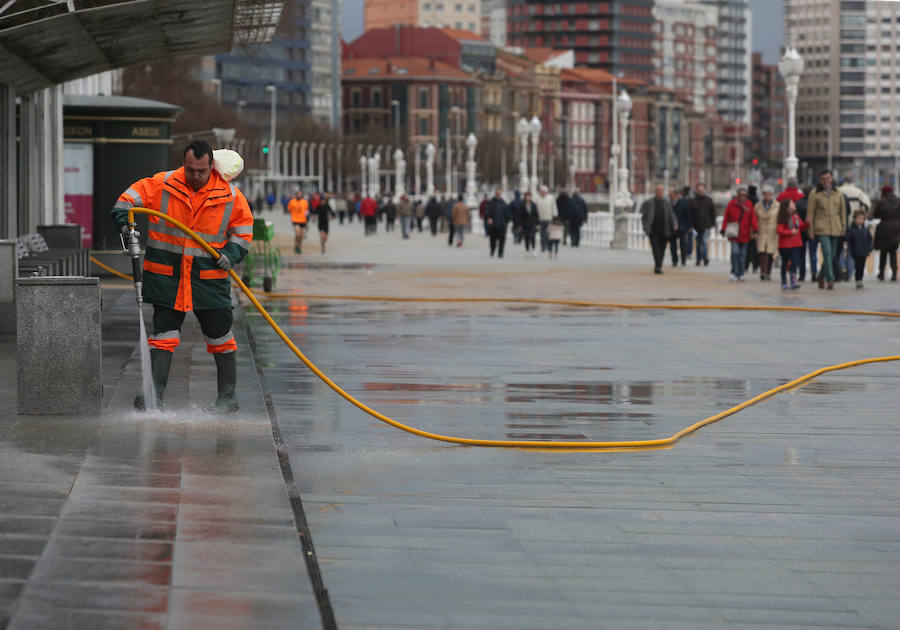 Gijón, afectada por el temporal