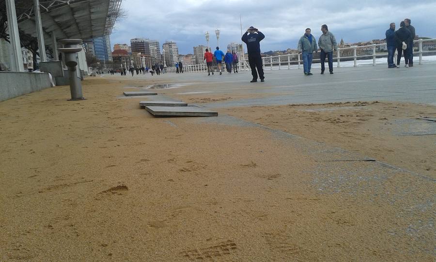 Gijón, afectada por el temporal