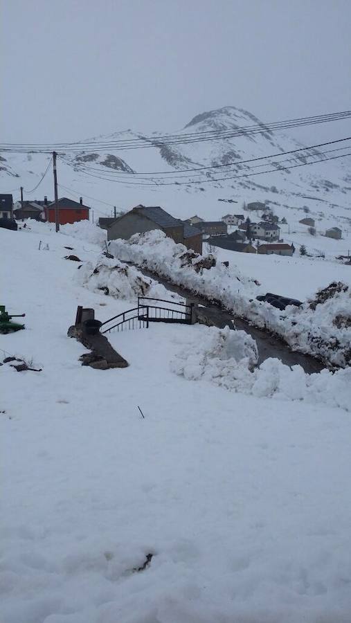 La nieve se acumula en el Suroccidente
