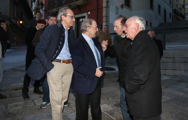 Presentación en Gijón de &#039;Buenas noches y saludos cordiales&#039;, la biografía de José María García