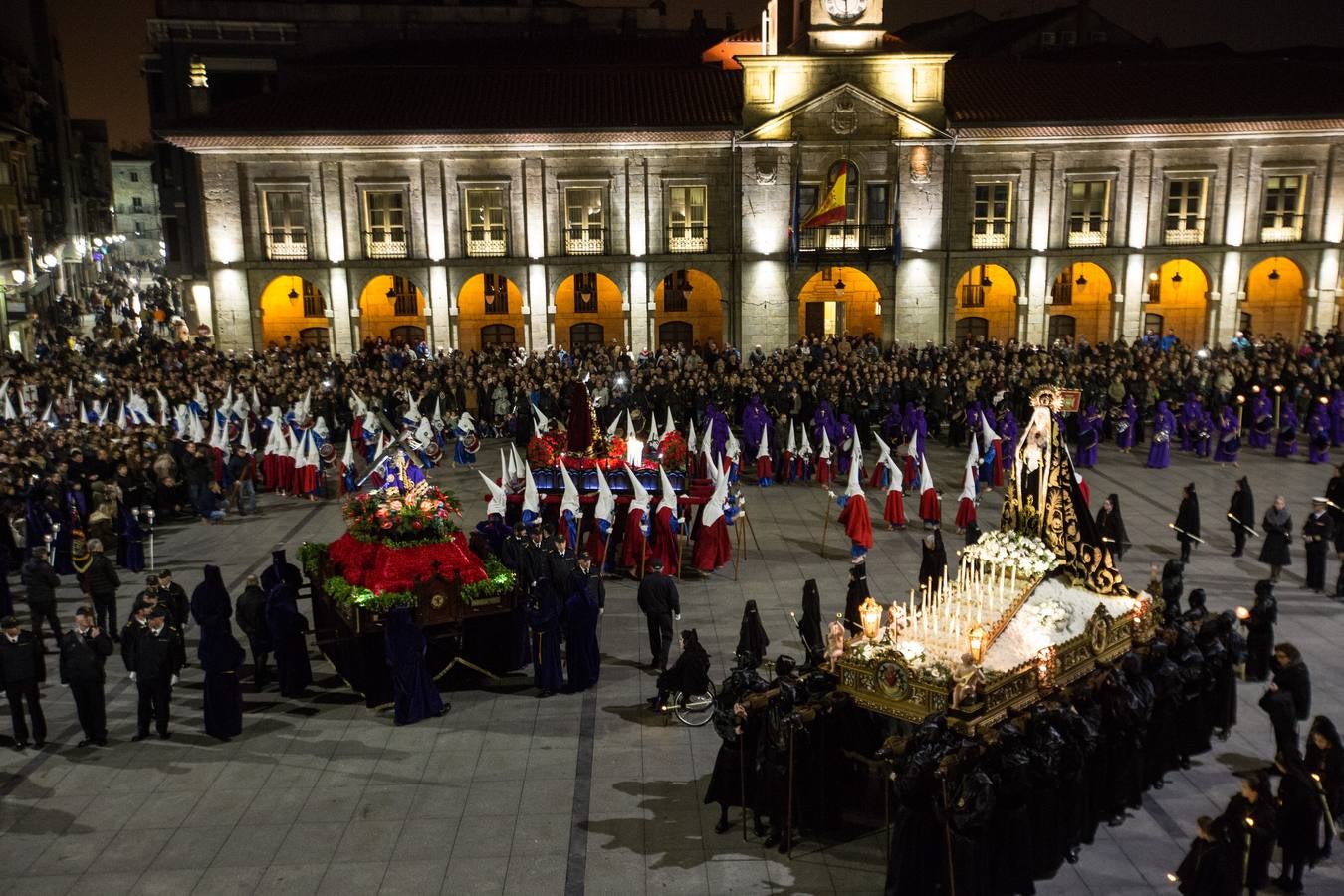 Procesión del Santo Encuentro, en Avilés