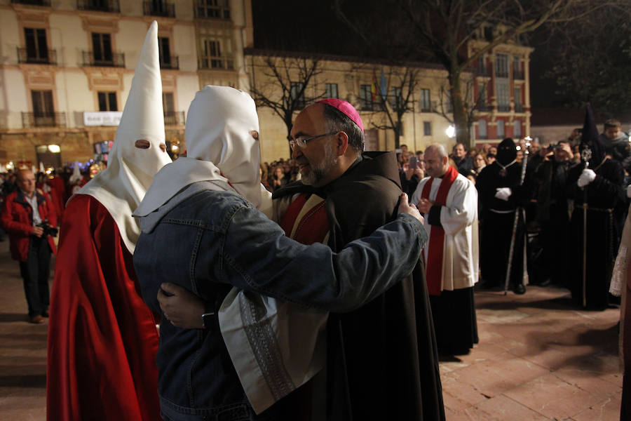 Un ovetense, indultado en la procesión del Jueves Santo