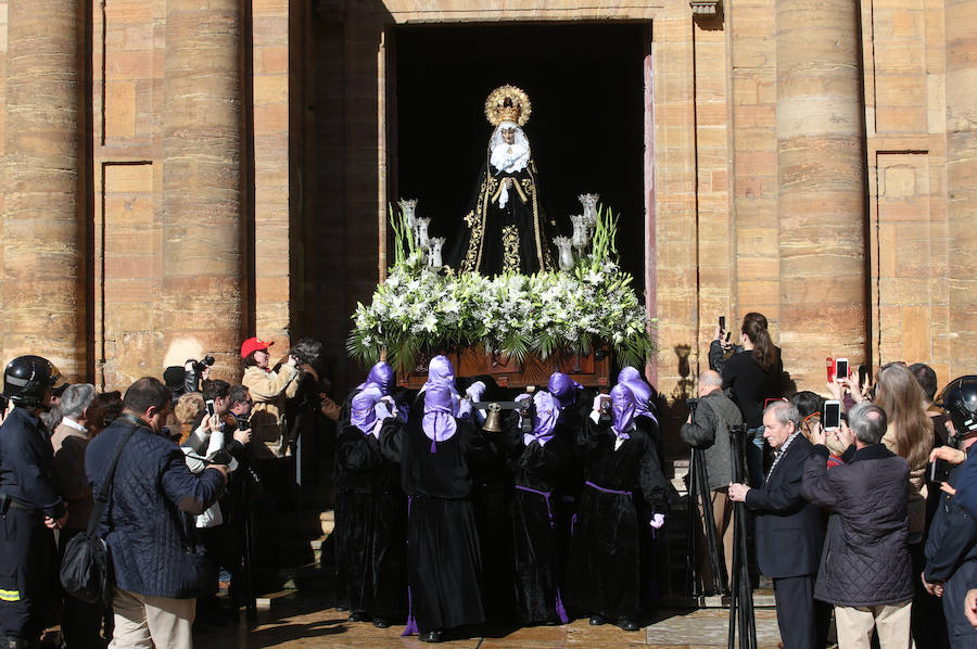 Procesión de la Soledad en Oviedo