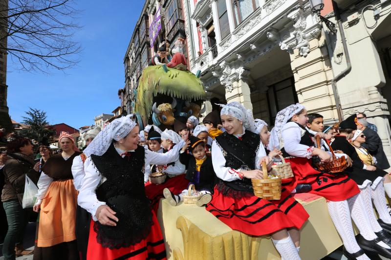 Avilés inicia las fiestas de El Bollo