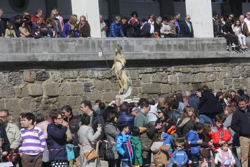 Resurrección junto al mar de Luanco