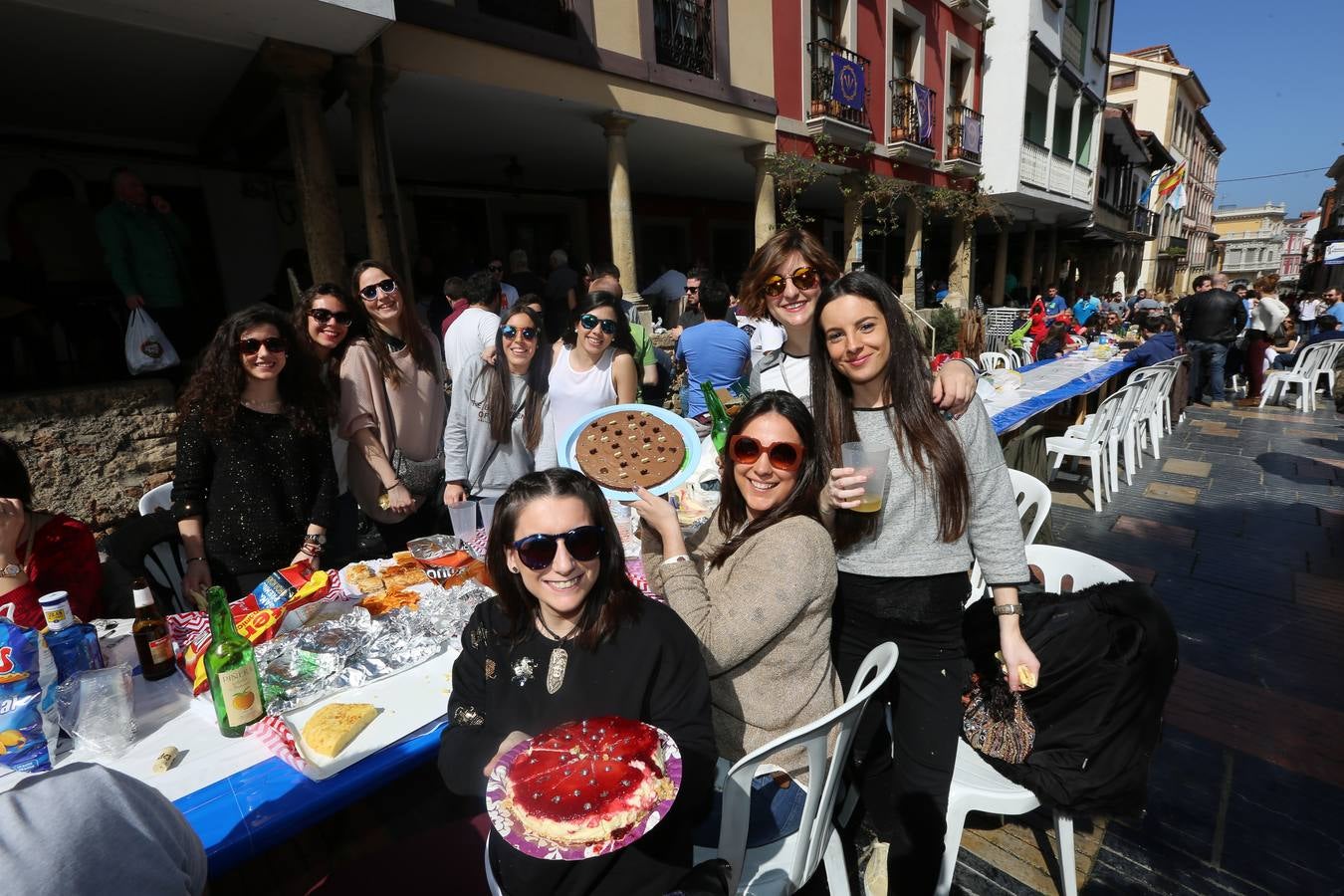 ¿Estuviste en la Comida en la calle de Avilés? ¡Búscate! - 2