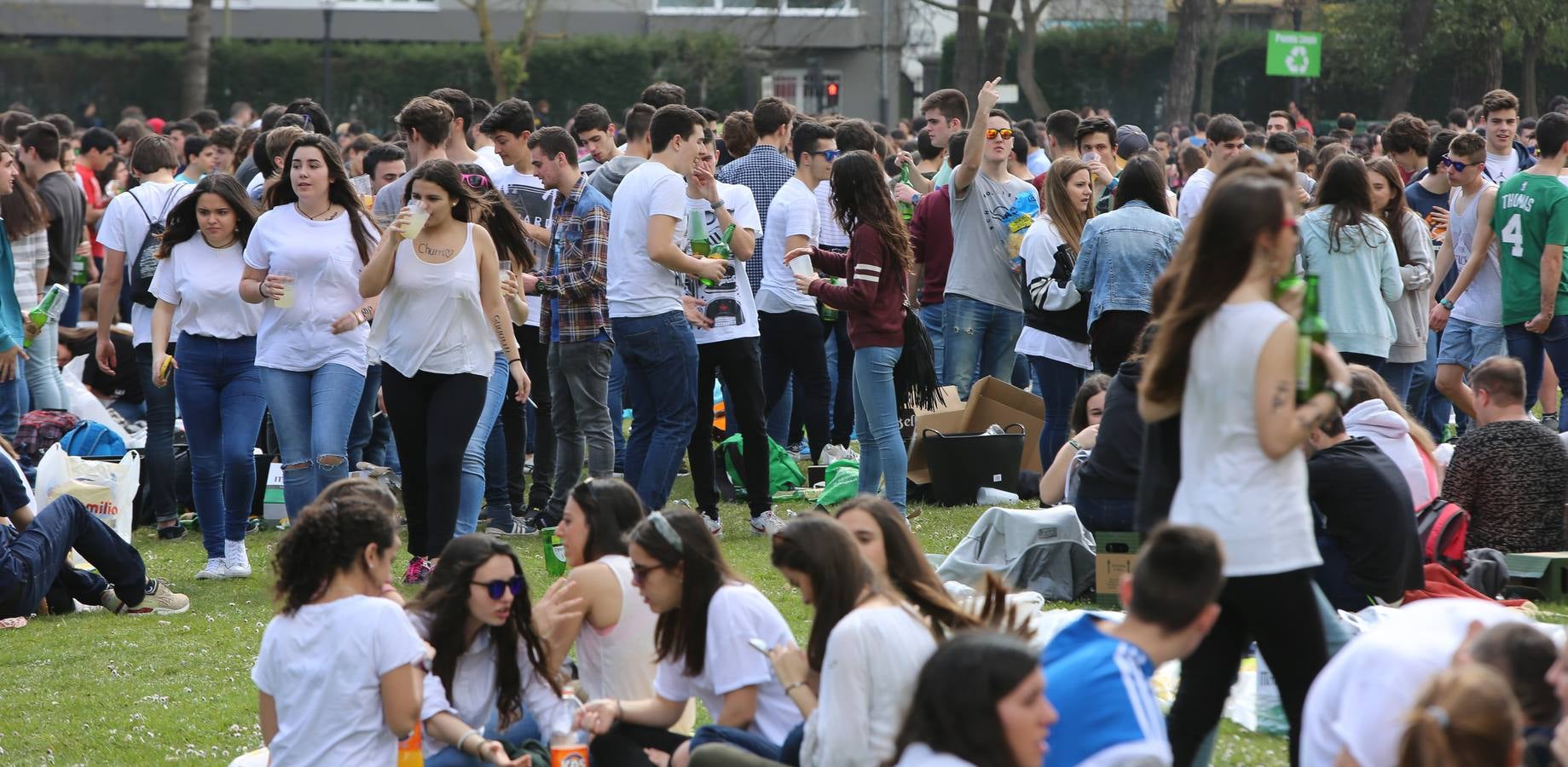 ¿Estuviste en la Comida en la calle de Avilés? ¡Búscate!