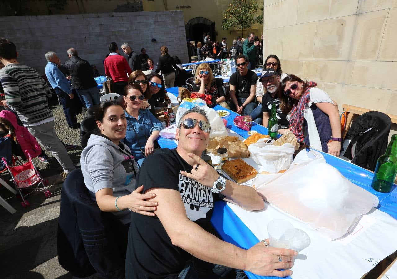 ¿Estuviste en la Comida en la calle de Avilés? ¡Búscate!