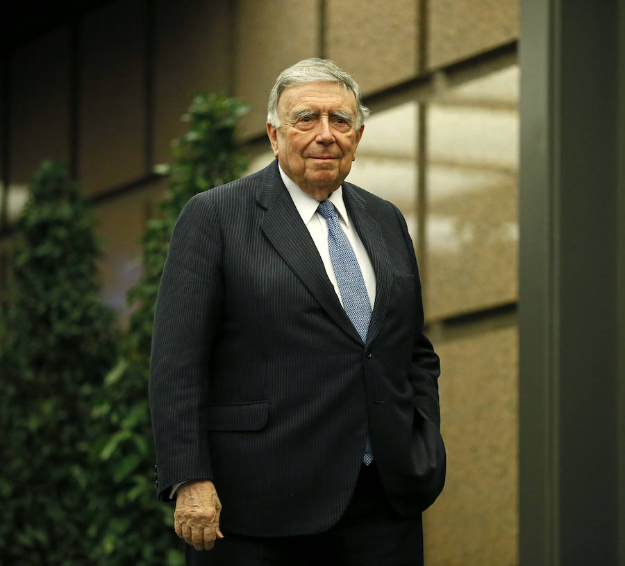 Vargas Llosa celebra su 80 cumpleaños entre rostros conocidos