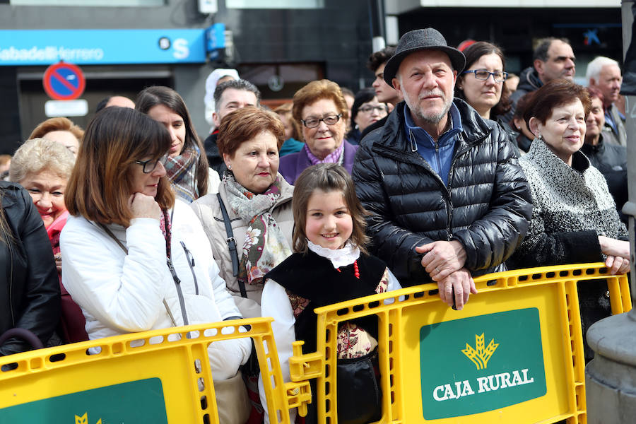 La Pola celebra los Güevos Pintos (2)