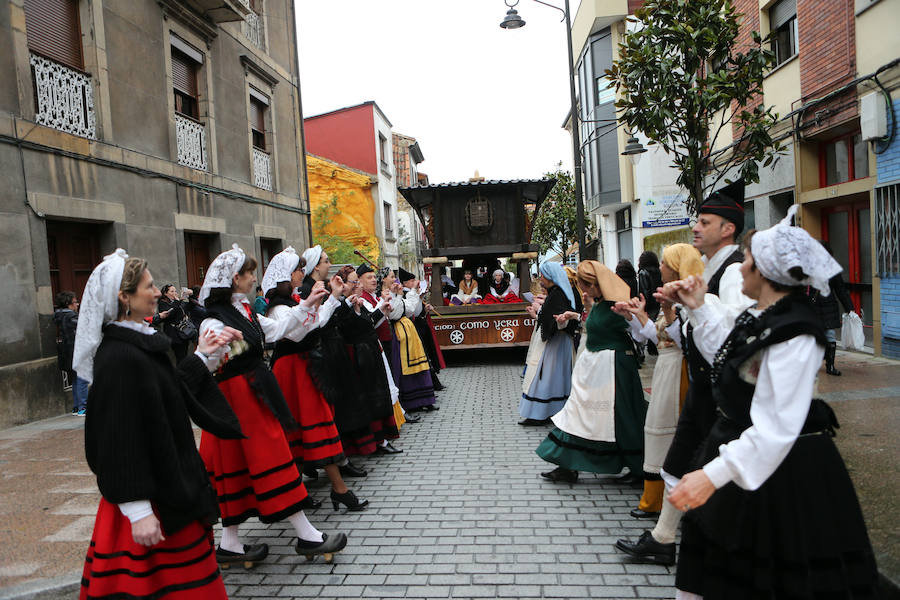 La Pola celebra los Güevos Pintos (3)