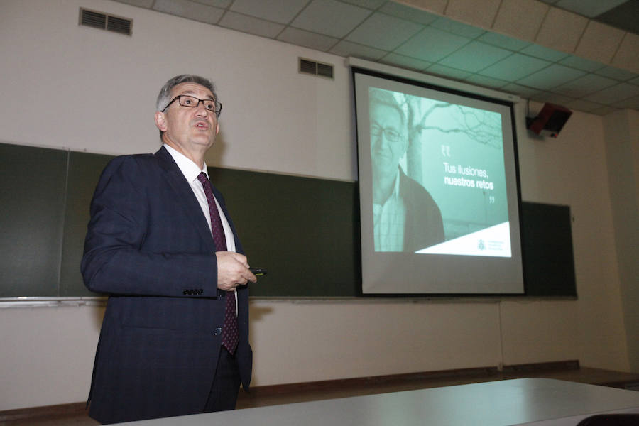 Los candidatos a rector a la Universidad de Oviedo se presentan oficialmente