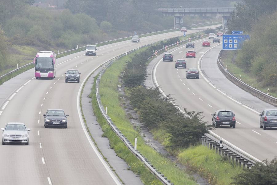 Segunda jornada de retenciones en la &#039;Y&#039; por las obras de reparación del pavimento