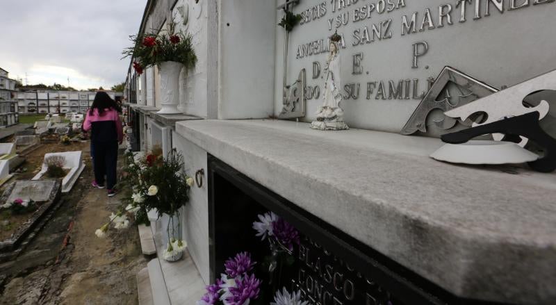 Destrozos y profanaciones en el cementerio de San Cristóbal