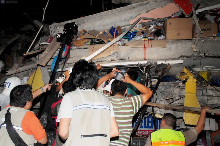 Ecuador, ante el peor terremoto desde 1979