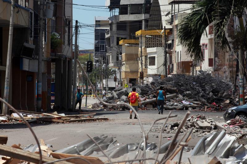 Desolación y destrucción en Ecuadro