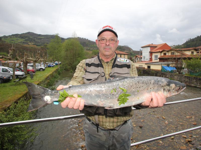 3.700 euros por el campanu de Asturias