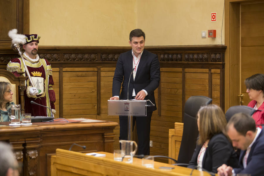 Pleno de Honores y Distinciones del Ayuntamiento de Gijón