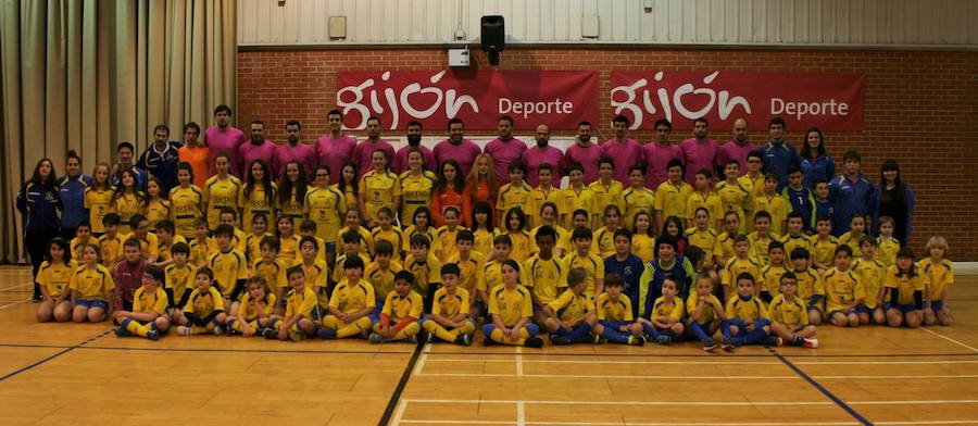 Equipos base del Balonmano Riscar 2015-2016 pertenecientes a los colegios El LLano y Montedeva.