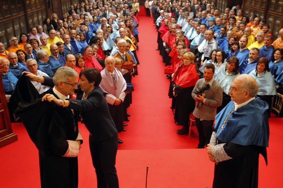 Un rector cercano que apela al diálogo y a la transparencia