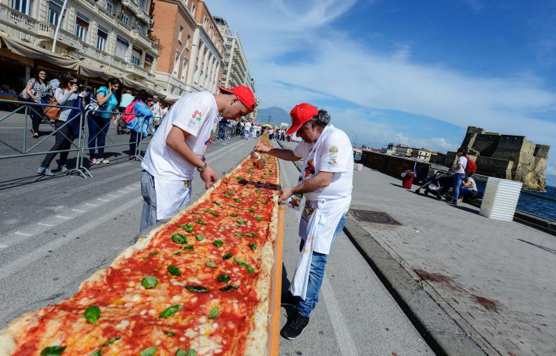 Dos kilómetros de pizza napolitana