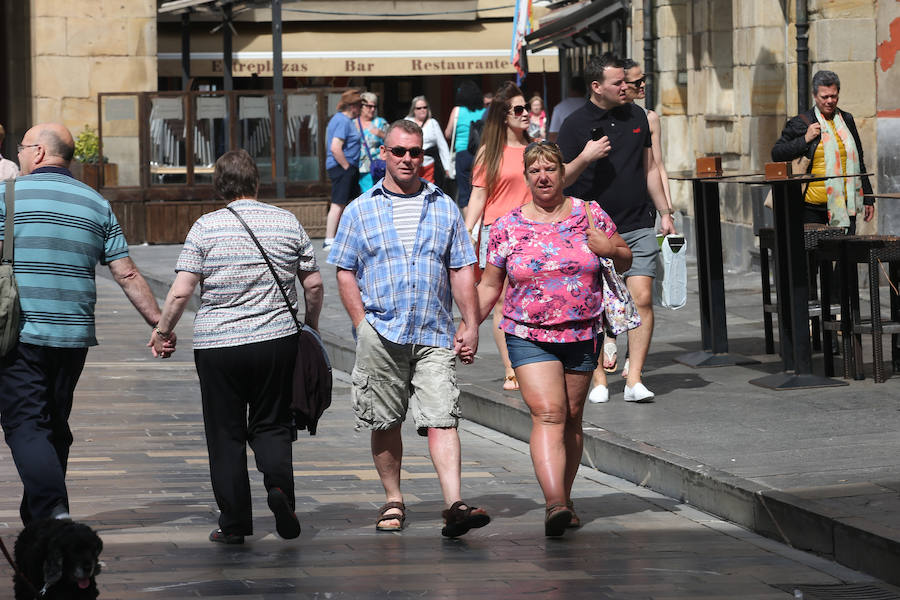 Primera escala gijonesa del &#039;Navigator of the Seas&#039;