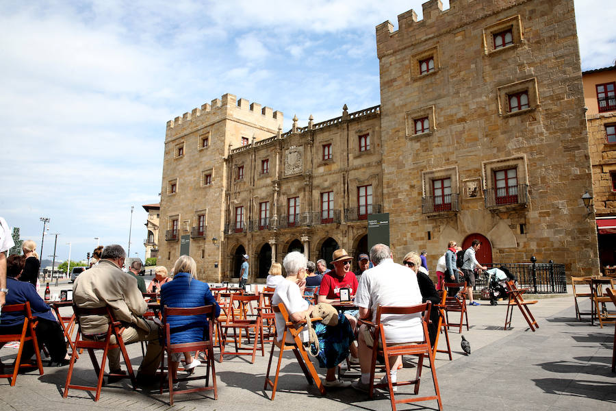 Primera escala gijonesa del &#039;Navigator of the Seas&#039;