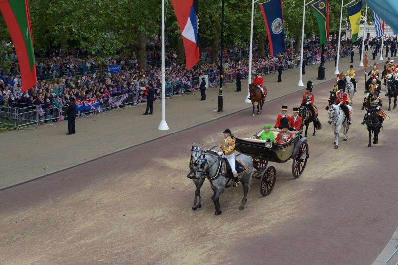 Un desfile para los 90 años de Isabel II