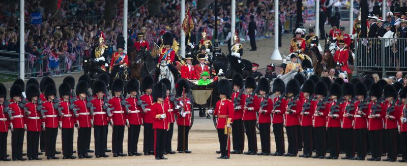 Un desfile para los 90 años de Isabel II