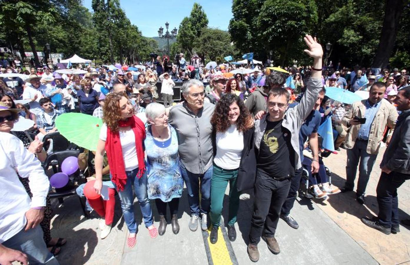 Monedero: «Es posible una política diferente y nos gustaría que el PSOE nos ayudara»