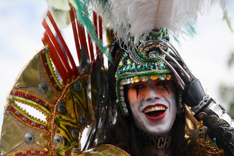 Las marchas del Orgullo colorean las calles