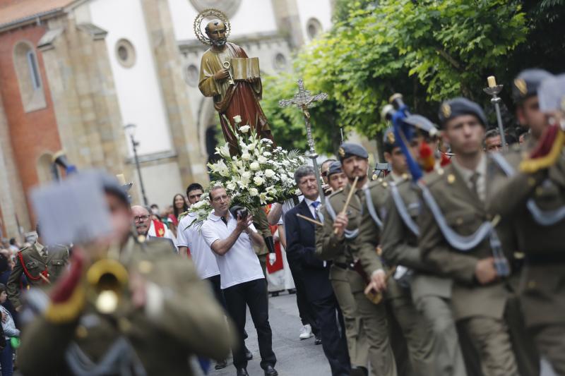 La Felguera, a los pies de San Pedro