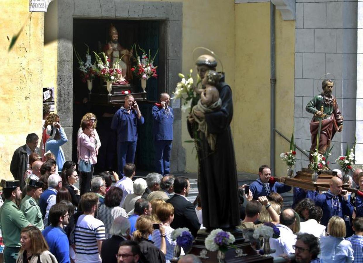 L&#039; Amuravela no deja títere con cabeza