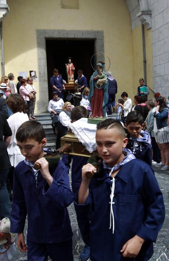L&#039; Amuravela no deja títere con cabeza