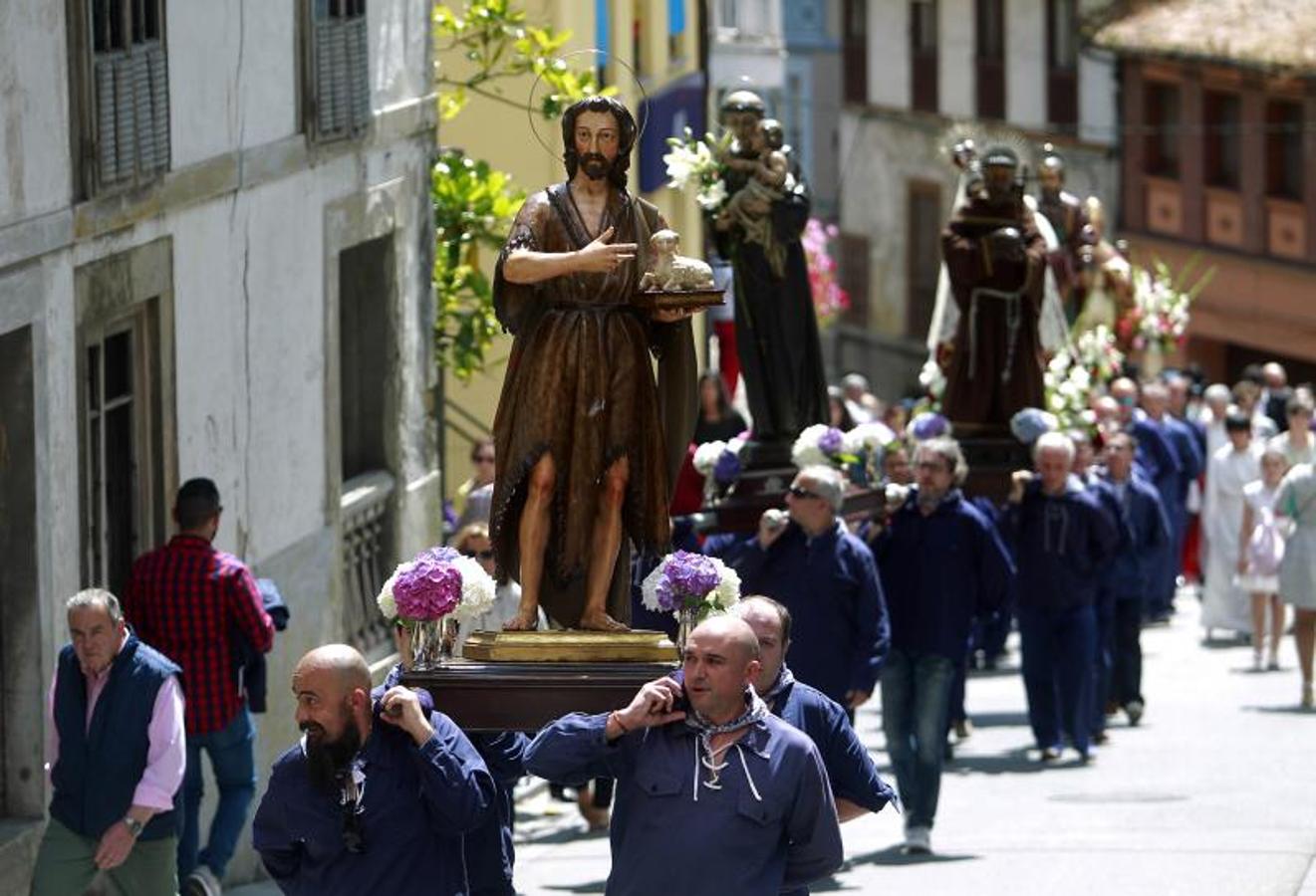 L&#039; Amuravela no deja títere con cabeza