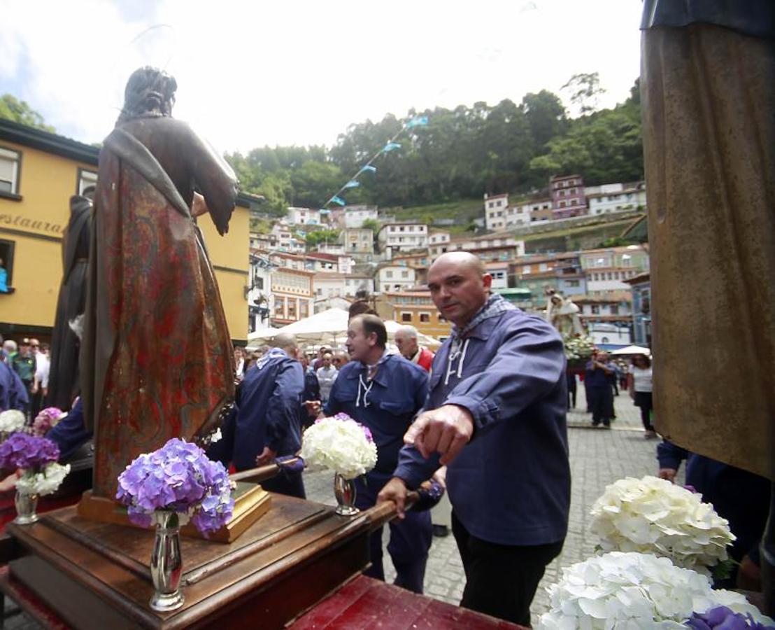 L&#039; Amuravela no deja títere con cabeza