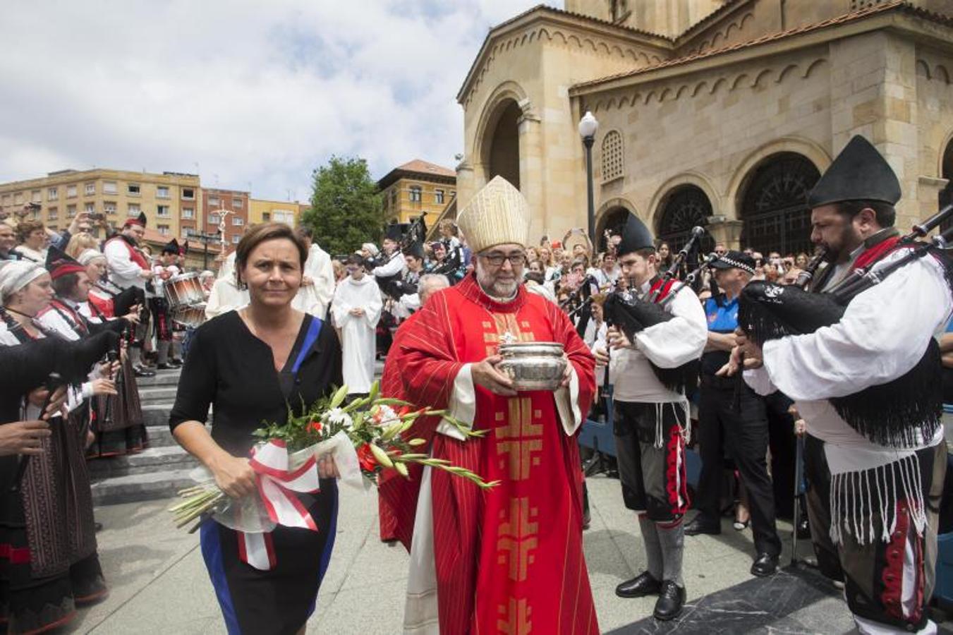 Polémica bendición de las aguas en Gijón